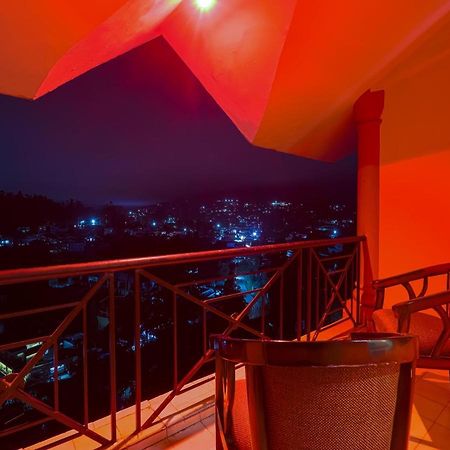 The Byke Sunshine Grand Hotel Udagamandalam Exterior photo